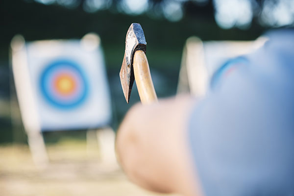 Axe throwing in Hamburg